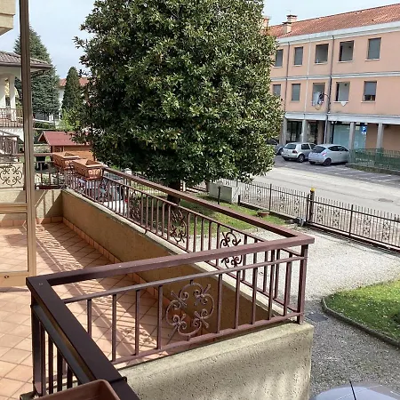 A 1/2 Ora Da Venezia * Camponogara